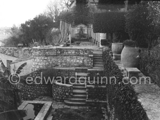 The garden of Hans Hartungs\' house. Saint-Paul-de-Vence 1961. - Photo by Edward Quinn