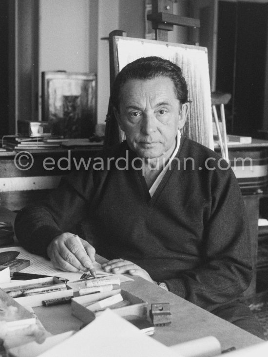 Hans Hartung at his apartment, Promenade des Anglais, Nice 1961. - Photo by Edward Quinn