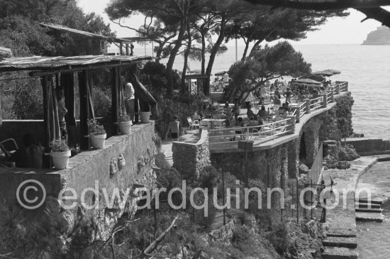 Club La Vigie Monte-Carlo. Monte Carlo Beach Hotel 1955. - Photo by Edward Quinn