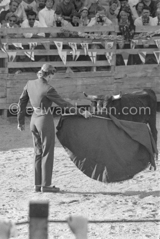 Local Corrida in honor of Picasso. French lady bullfighter Pierrette Le Bourdiec, "La Princesa de París". Vallauris 1955. A bullfight Picasso attended (see "Picasso"). - Photo by Edward Quinn