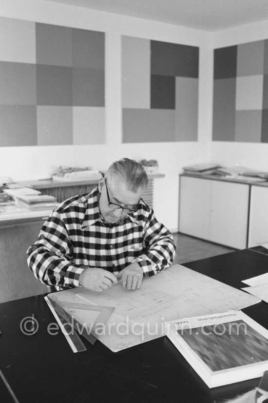 Richard Paul Lohse, one of the main representatives of the concrete and constructive art movements, 1975 at his studio in Zurich. - Photo by Edward Quinn