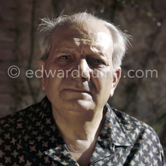 Alberto Magnelli in the garden of his studio La Ferrage, Plan-de-Grasse 1957. - Photo by Edward Quinn