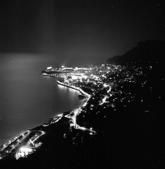 Monaco by night. Monaco 1953. - Photo by Edward Quinn