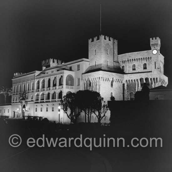 Monaco palace 1957. - Photo by Edward Quinn