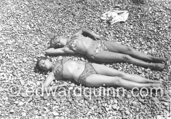 Beach. Nice about 1954. - Photo by Edward Quinn