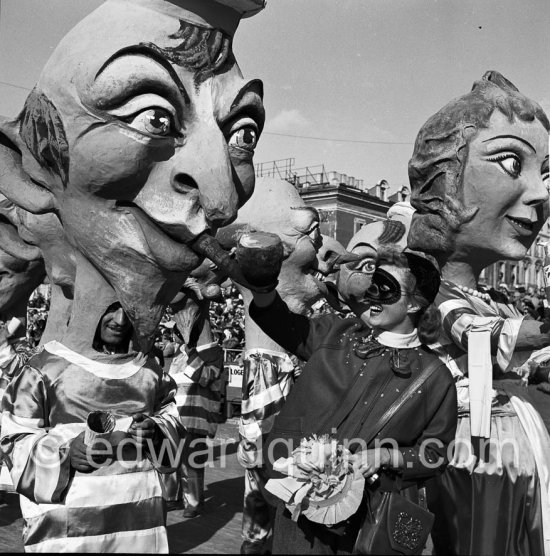 Carnival. Nice 1950. - Photo by Edward Quinn