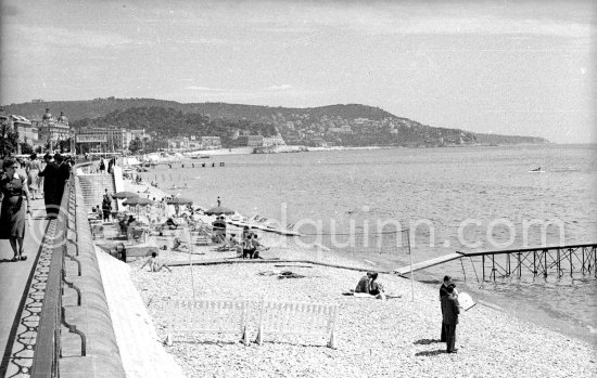 Promenade des Anglais. Nice in the \'50s. - Photo by Edward Quinn