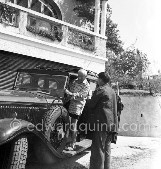 Pablo Picasso with his son Paulo Picasso who usually drove his Hispano Suiza car. Vallauris 1953. Hispano-Suiza type H6B (6.6 litre engine). This particular chassis (number 12293) left the factory at Bois-Colombes in 1930. Vallauris 1953. - Photo by Edward Quinn