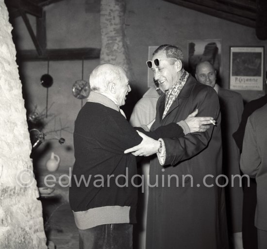 Pablo Picasso and Serge Youtkevitch (director) of the Sovjet Film delegation (and. Galerie Madoura, Vallauris 1954. - Photo by Edward Quinn