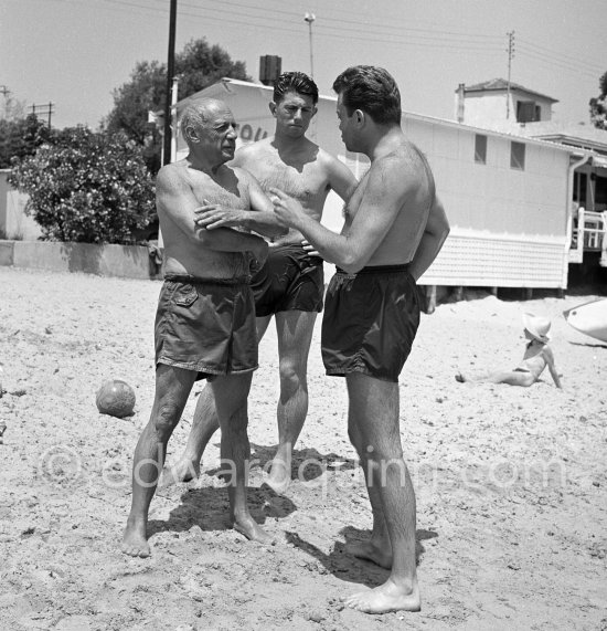 Pablo Picasso, Paulo Picasso and Georges Ulmer (singer). Restaurant ...