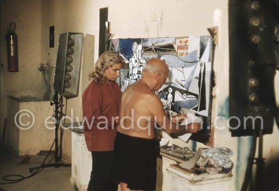 Pablo Picasso and Maya Picasso. The making of "La plage à la Garoupe I" for the film "Le mystère Picasso". Nice, Studios de la Victorine, 1955. - Photo by Edward Quinn