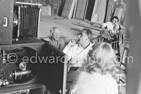 Pablo Picasso, Henri-Georges Clouzot, Maya Picasso and Jacqueline. "Le mystère Picasso", Nice, Studios de la Victorine 1955. - Photo by Edward Quinn