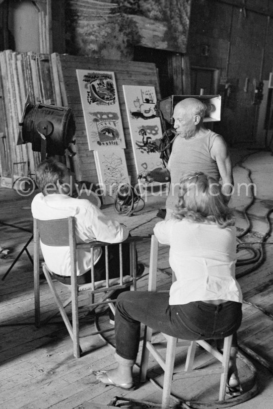 Pablo Picasso, Maya Picasso, Henri-Georges Clouzot. "Le mystère Picasso", Nice, Studios de la Victorine 1955. - Photo by Edward Quinn