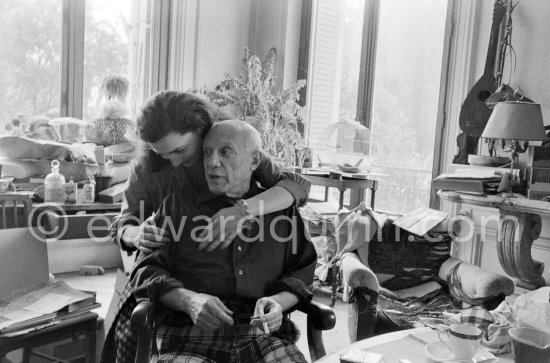 Jacqueline and Pablo Picasso at La Californie, Cannes 1957. - Photo by Edward Quinn