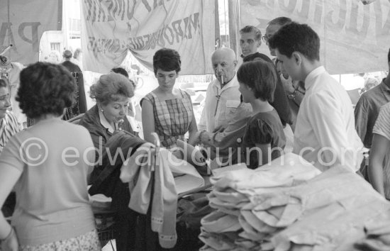 Pablo Picasso and Catherine Hutin. Saint-Tropez 1961. - Photo by Edward Quinn