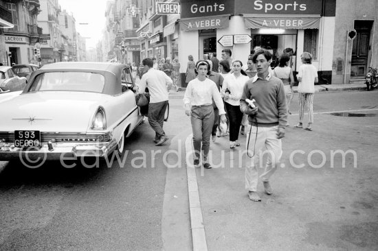 Claude Picasso, Catherine Hutin, Jacqueline, Pablo Picasso behind Cathy. Pablo Picasso\'s Lincoln Premier Convertible 1957. Cannes 1962. - Photo by Edward Quinn