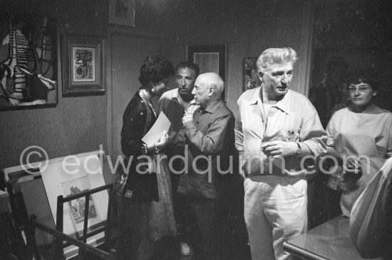 Soshana Afroyim, André Verdet and Pablo Picasso. On the right Edouard Pignon. Soshana Afroyim\'s exhibition in the Château Grimaldi in Antibes, France, 1962. - Photo by Edward Quinn