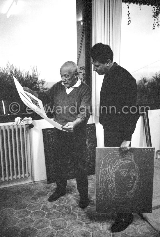 Pablo Picasso and Hidalgo Arnéra. Mas Notre-Dame-de-Vie, Mougins 1964. - Photo by Edward Quinn