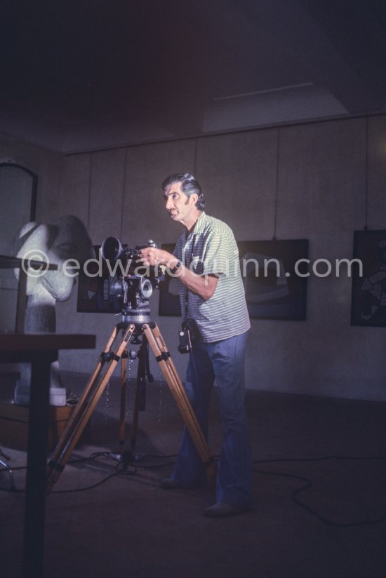 Edward Quinn filming for his documentary on Pablo Picasso. Musée Pablo Picasso, Antibes 1972. Unknown photographer - Photo by Edward Quinn