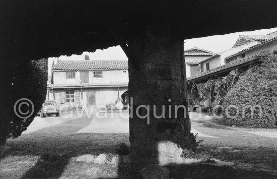 Madoura pottery, Vallauris. Date unknown, about 1978. - Photo by Edward Quinn