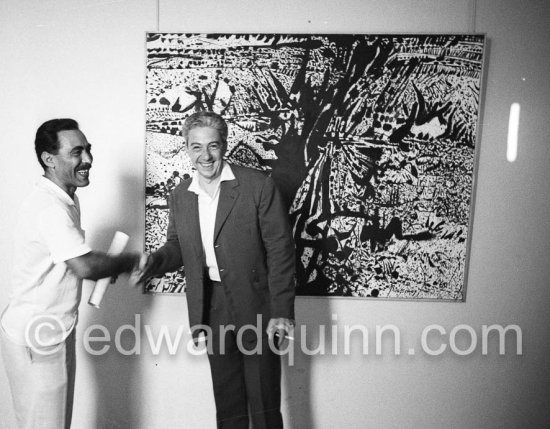 Michele Sapone and Mario Prassinos at the opening of an exhibition of Mario Prassinos. Musée Grimaldi, Antibes 1961. - Photo by Edward Quinn