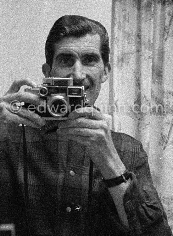 Edward Quinn, with his Leica M3, Nice about 1956. - Photo by Edward Quinn