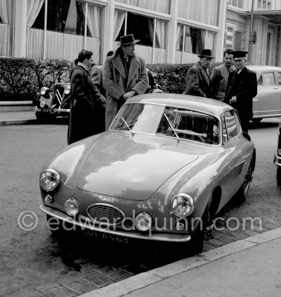 GFH Motto Renault 4CV Coupe for Louis Rosier (left) (?) was built by Swiss  mechanic Hansruedi