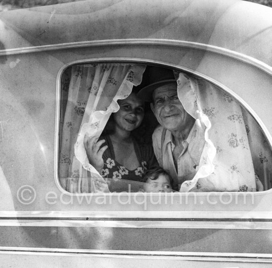 Gypsies on the occasion of the yearly pilgrimage and festival of the Gypsies in honor of Saint Sara, Saintes-Maries-de-la-Mer in 1953. - Photo by Edward Quinn