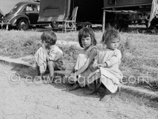 Gypsies on the occasion of the yearly pilgrimage and festival of the Gypsies in honor of Saint Sara, Saintes-Maries-de-la-Mer in 1953. - Photo by Edward Quinn