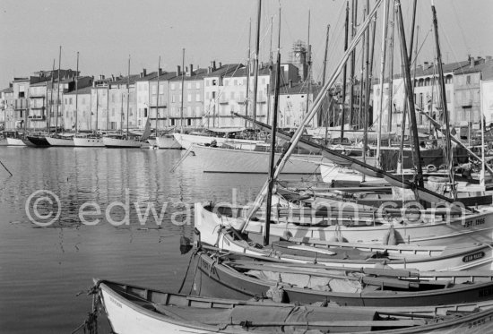 Saint-Tropez harbor 1961. - Photo by Edward Quinn