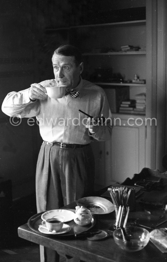 George Simenon at his Villa Golden Gate. Cannes 1955. - Photo by Edward Quinn