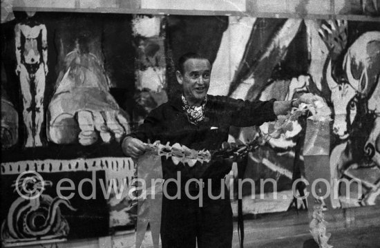 Graham Sutherland works on curtains for Coventry Cathedral. Menton, date unknown - Photo by Edward Quinn