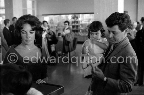 Liz Taylor with her daughter Liza Todd and her husband Eddie Fisher ...
