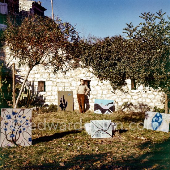 André Verdet. Saint-Paul-de-Vence 1957. - Photo by Edward Quinn