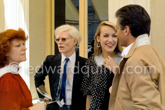 Andy Warhol, George Hamilton, Régine, Jerry Hall. Cannes Film Festival 1979. - Photo by Edward Quinn