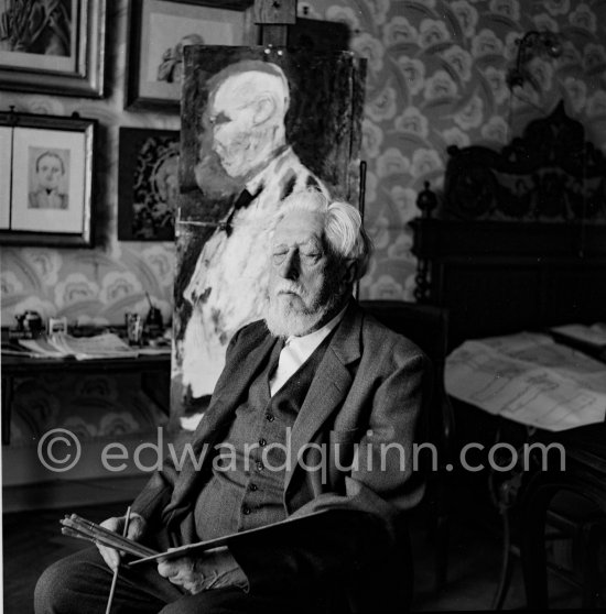 Danish artist Jens Ferdinand Willumsen. Cannes 1955. - Photo by Edward Quinn