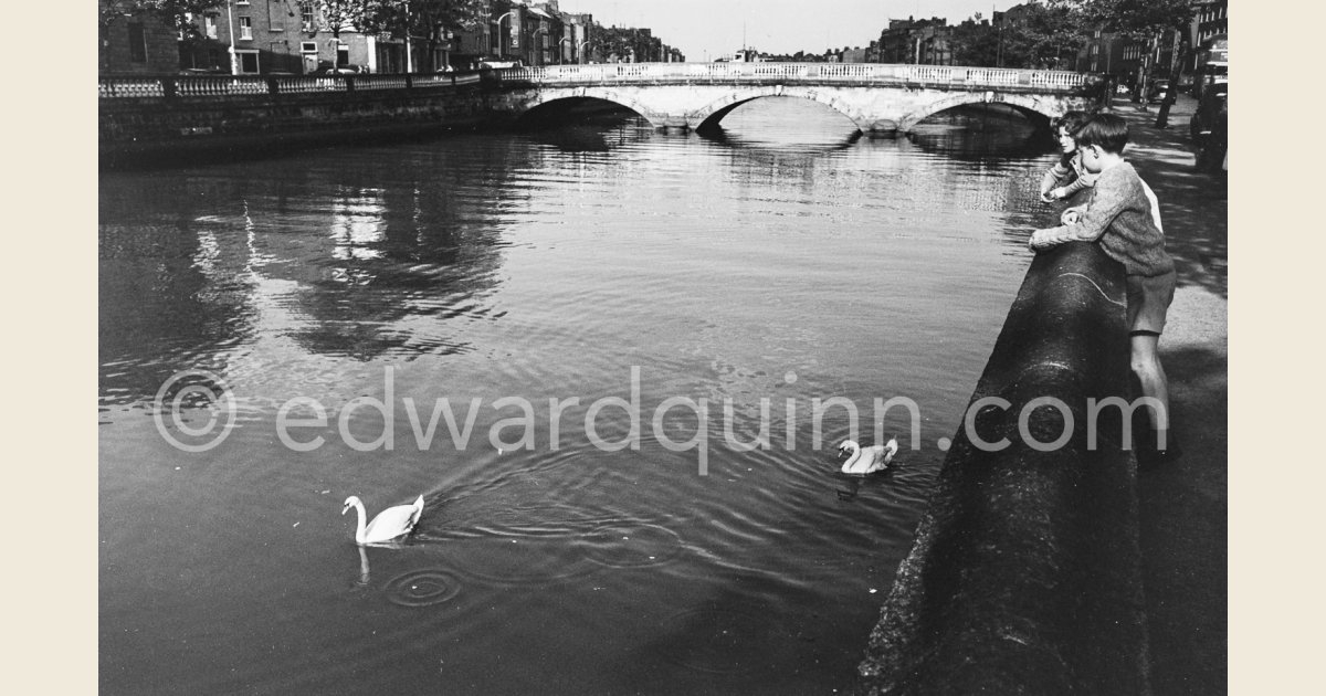 The River Liffey. O’Donovan Rossa Bridge. Dublin 1963. | Edward Quinn