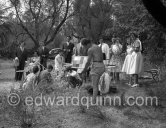 Filming of “Le Déjeuner sur l’herbe” (directed by Jean Renoir) at the Auguste Renoir house "Les Collettes". Cagnes-sur-Mer 1959. - Photo by Edward Quinn